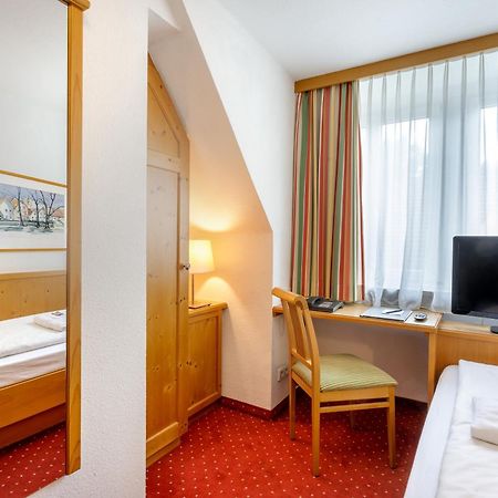 Hotel Zum Loewen Weißenhorn Εξωτερικό φωτογραφία