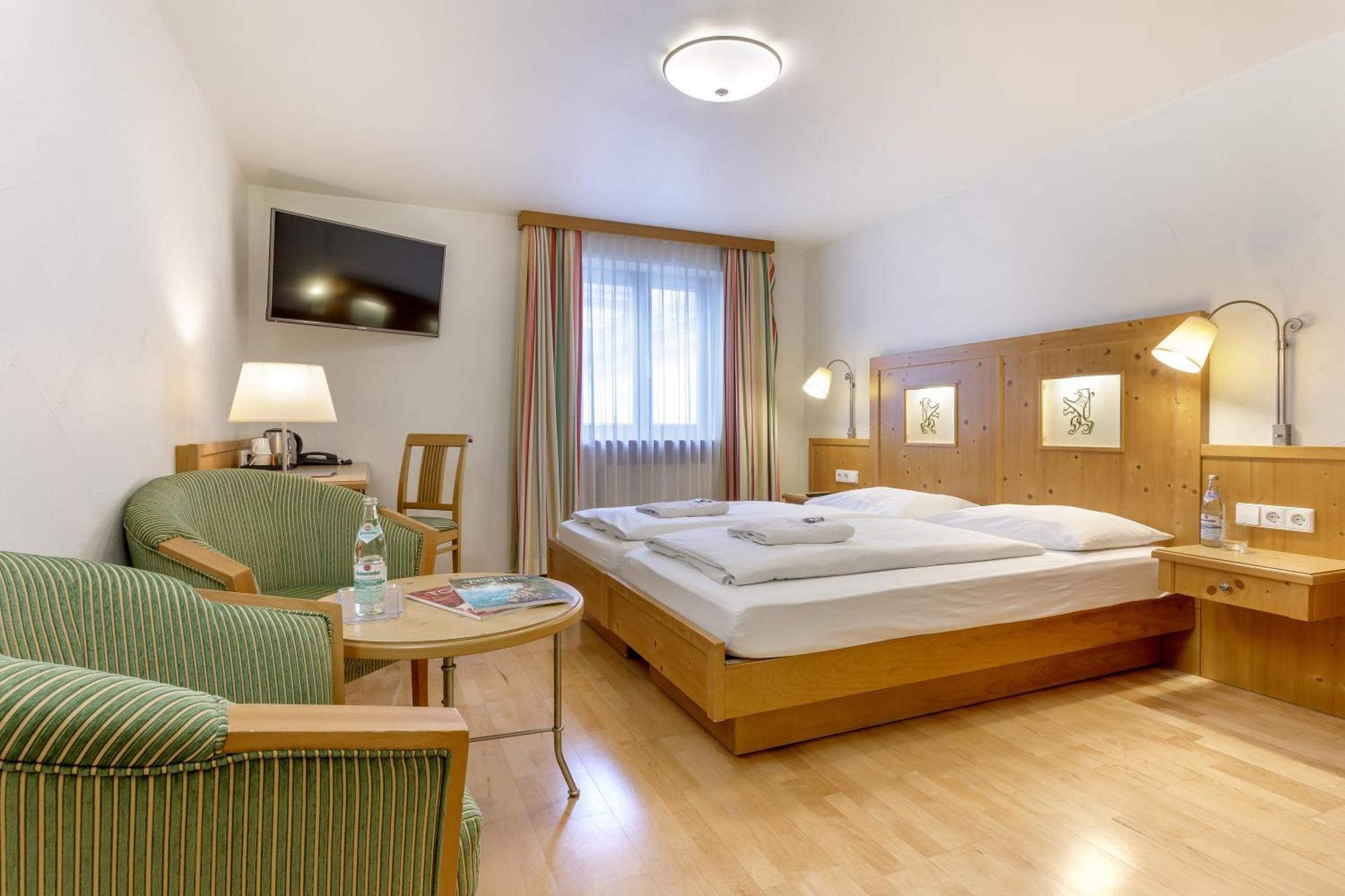 Hotel Zum Loewen Weißenhorn Εξωτερικό φωτογραφία